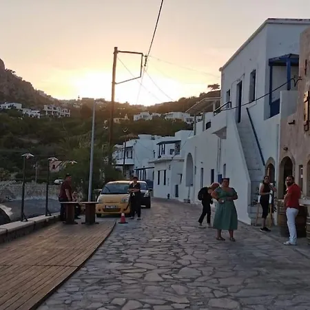 Takis Seaside Apartment
