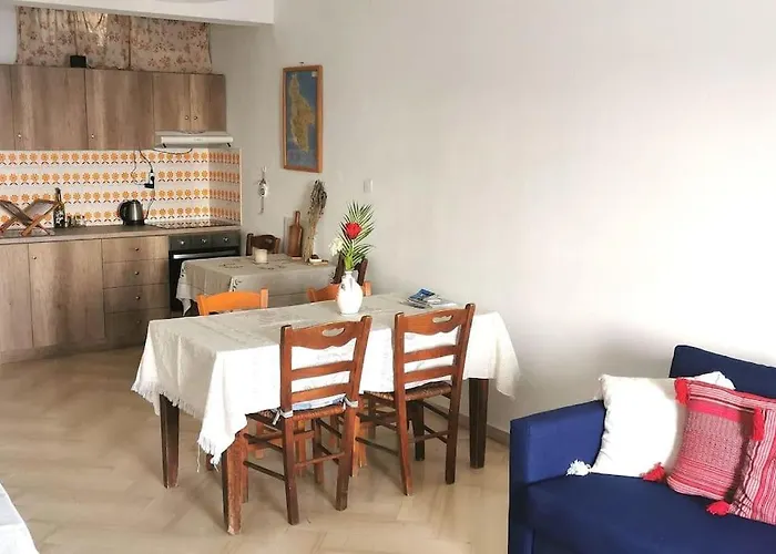 Takis Seaside 公寓 Kýthira